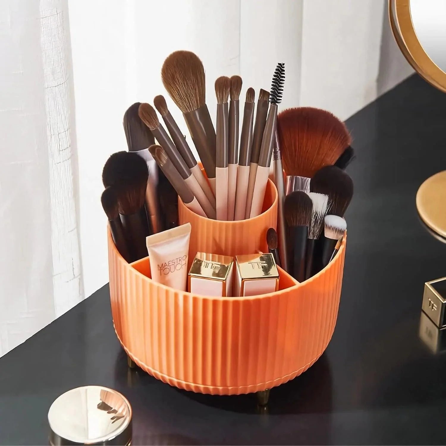 360°Rotating Desktop Makeup Brushes Organizer.